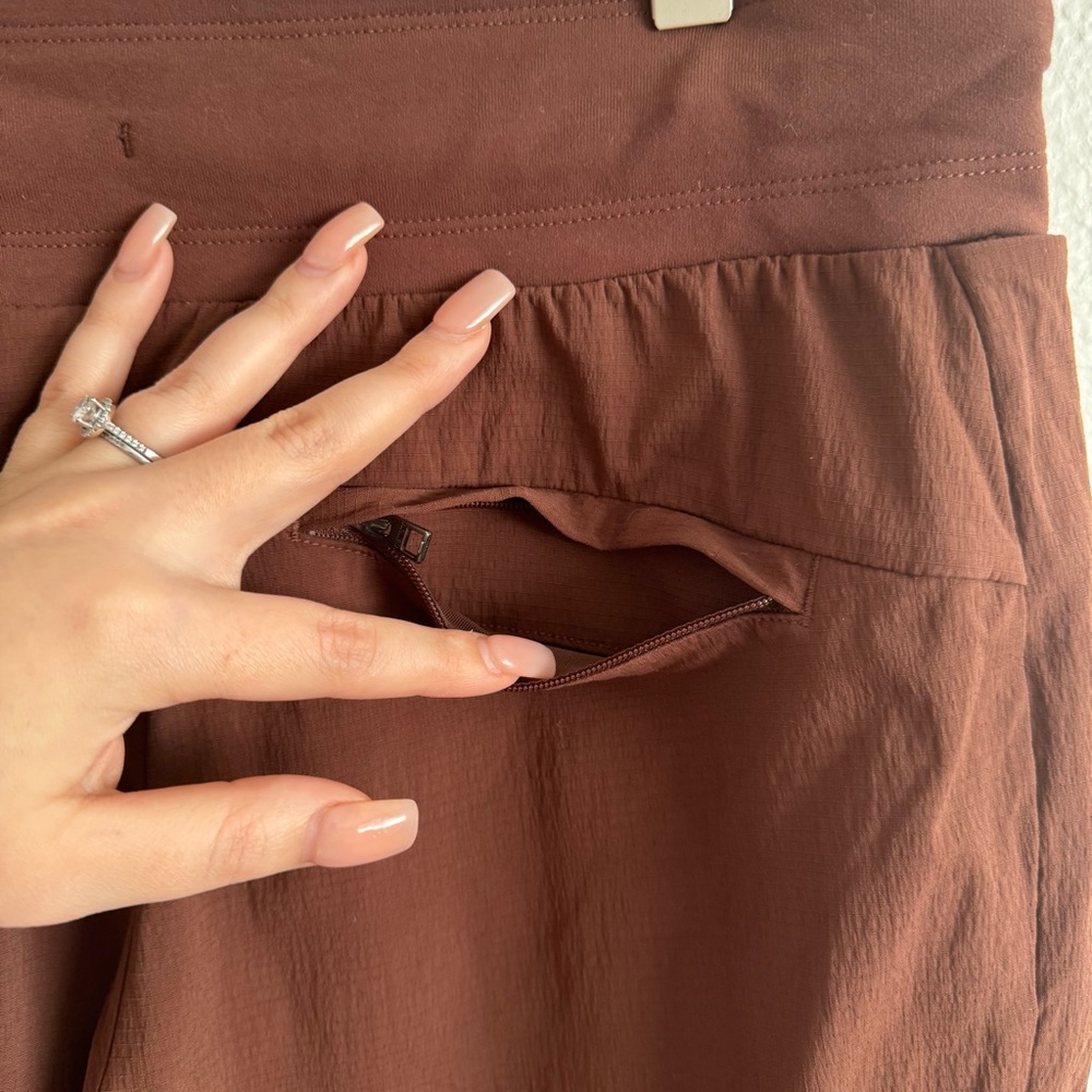 ATHLETA Reddish Cognac Brown Trekkie North High Waisted Workout Jogger Pants - Picture 13 of 15